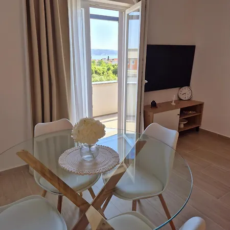 Apartamento Dora Kaštela
